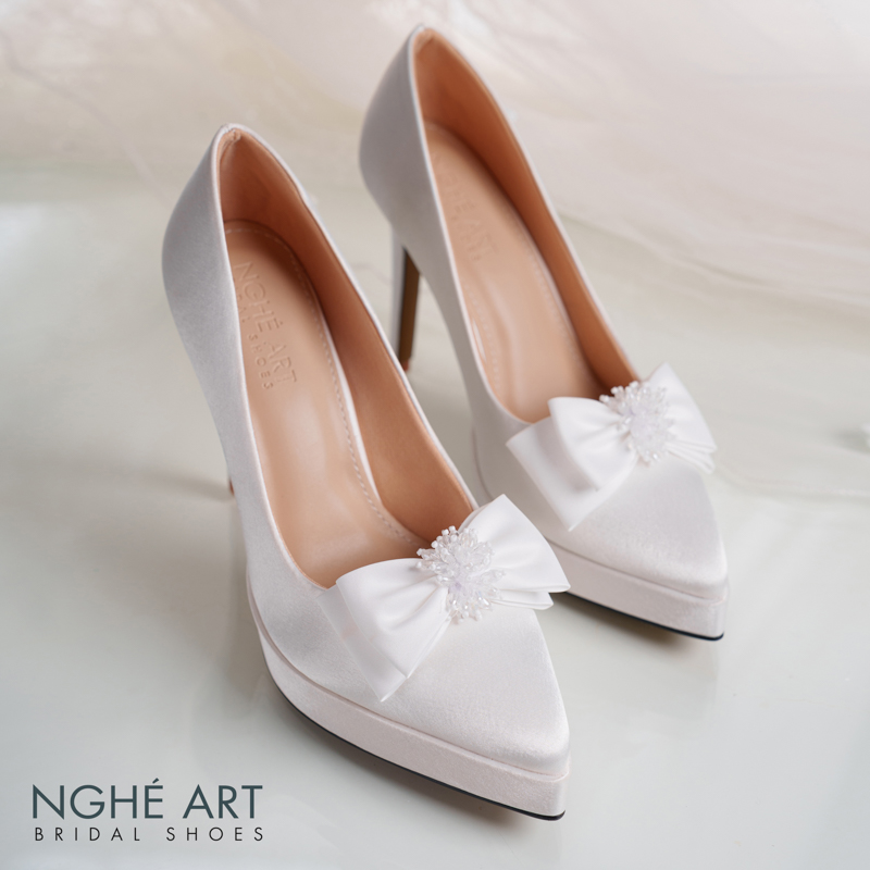 Giày cưới Nghé Art cao gót 12 cm lụa satin đính nơ pha lê 519-543-12P-LUA-TRANG - Ảnh 5 - Nghé Art Bridal Shoes – 0822288288