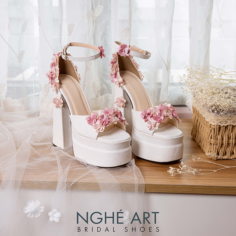 Giày cưới Nghé Art 15 cm đính hoa tú cầu hồng 521-HONG-501-15P-NHU-TRANG - Ảnh 10 - Nghé Art Bridal Shoes – 0822288288