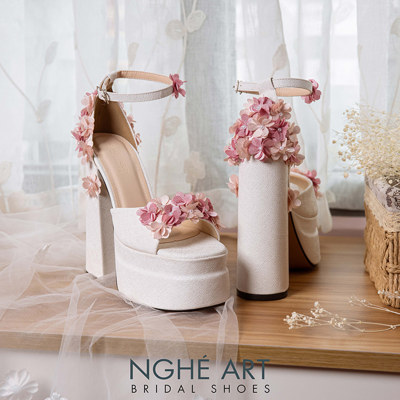Giày cưới Nghé Art 15 cm đính hoa tú cầu hồng 521-HONG-501-15P-NHU-TRANG - Ảnh 11 - Nghé Art Bridal Shoes – 0822288288