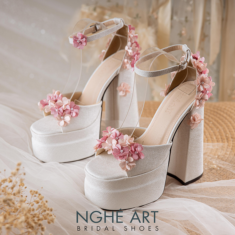 Giày cưới Nghé Art 15 cm đính hoa tú cầu hồng 521-HONG-501-15P-NHU-TRANG - Ảnh 7 - Nghé Art Bridal Shoes – 0822288288