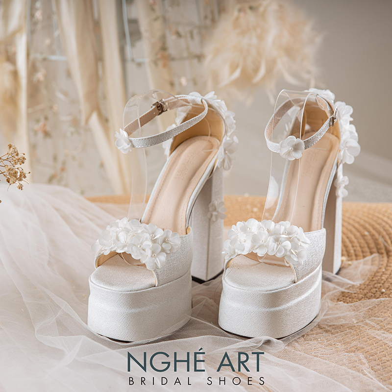 Giày cưới Nghé Art 15 cm đính hoa tú cầu trắng 521-TRANG-501-15P-NHU-TRANG - Ảnh 1 - Nghé Art Bridal Shoes – 0822288288