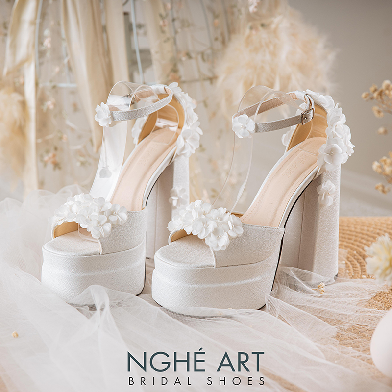 Giày cưới Nghé Art 15 cm đính hoa tú cầu trắng 521-TRANG-501-15P-NHU-TRANG - Ảnh 8 - Nghé Art Bridal Shoes – 0822288288