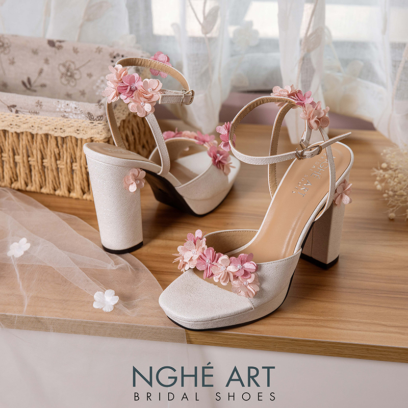 Giày cưới Nghé Art cao 12 cm đính hoa tú cầu hồng 522-HONG-488-12P-NHU-TRANG - Ảnh 12 - Nghé Art Bridal Shoes – 0822288288