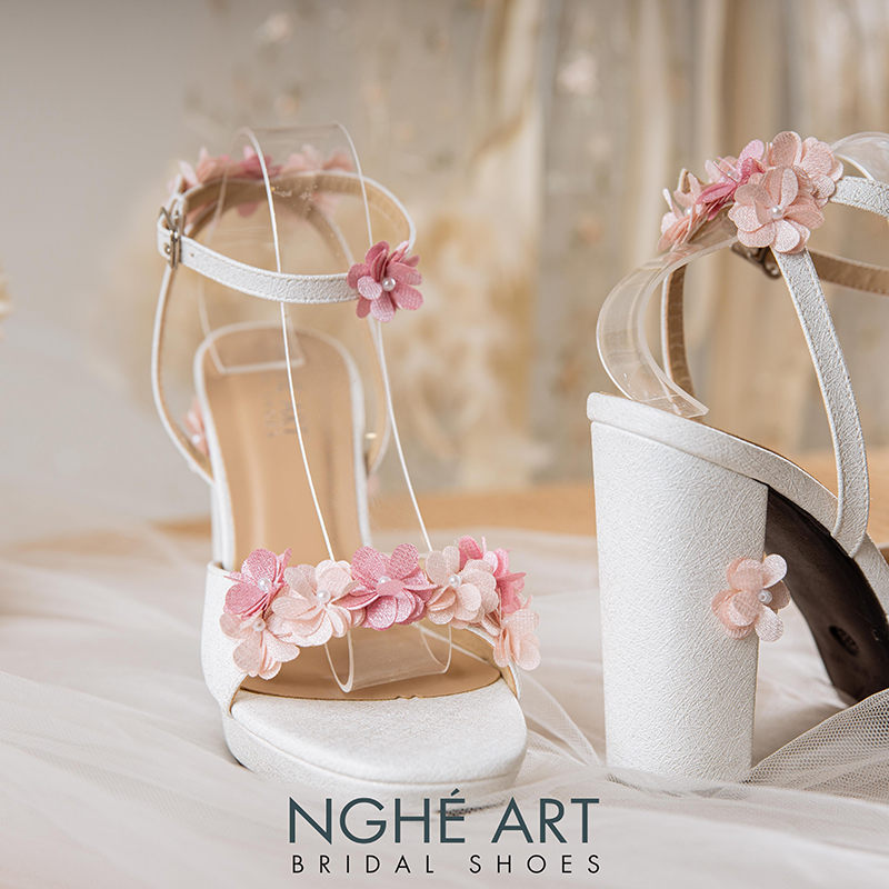 Giày cưới Nghé Art cao 12 cm đính hoa tú cầu hồng 522-HONG-488-12P-NHU-TRANG - Ảnh 7 - Nghé Art Bridal Shoes – 0822288288