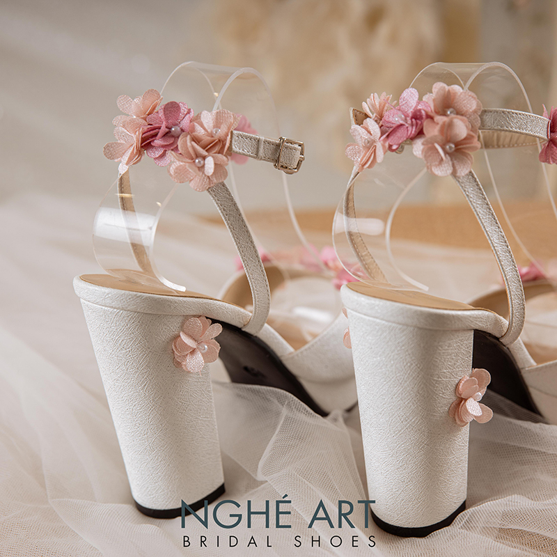 Giày cưới Nghé Art cao 12 cm đính hoa tú cầu hồng 522-HONG-488-12P-NHU-TRANG - Ảnh 8 - Nghé Art Bridal Shoes – 0822288288
