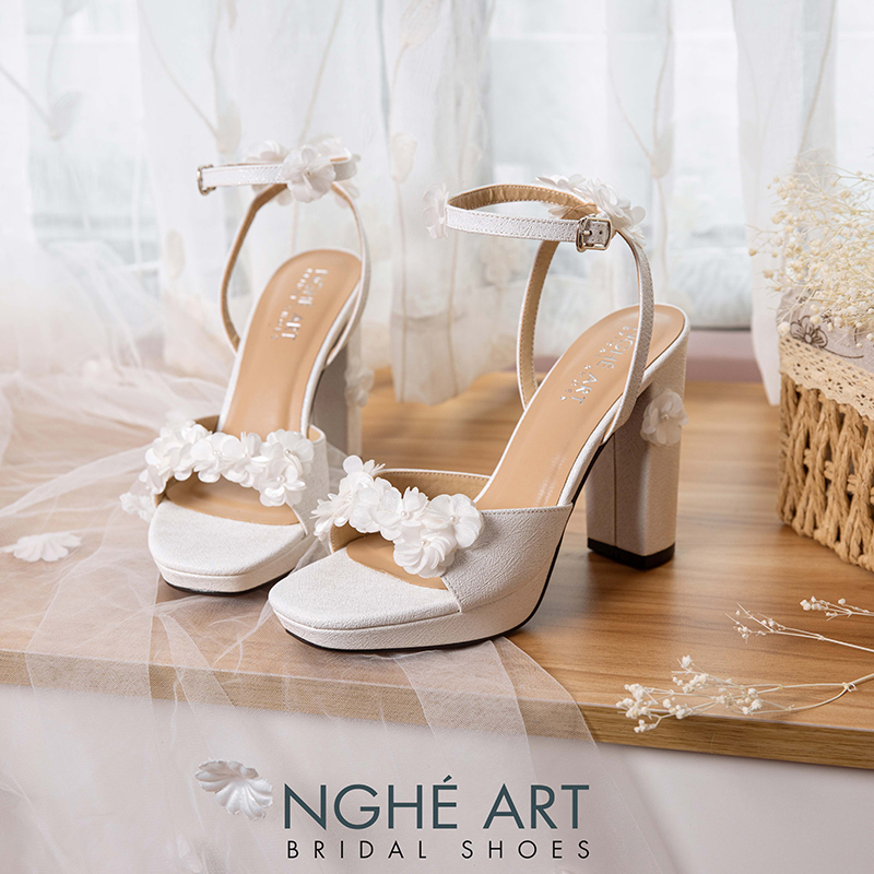 Giày cưới Nghé Art cao 12 cm đính hoa tú cầu trắng 522-TRANG-488-12P-NHU-TRANG - Ảnh 10 - Nghé Art Bridal Shoes – 0822288288