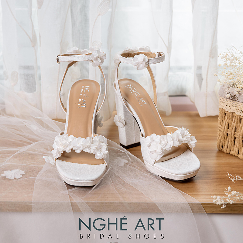 Giày cưới Nghé Art cao 12 cm đính hoa tú cầu trắng 522-TRANG-488-12P-NHU-TRANG - Ảnh 11 - Nghé Art Bridal Shoes – 0822288288