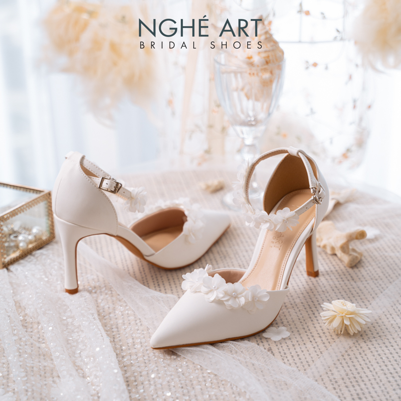 Giày cưới Nghé Art dáng bít mũi quai đính hoa 524-340-9P-DA-TRANG - Ảnh 6 - Nghé Art Bridal Shoes – 0822288288