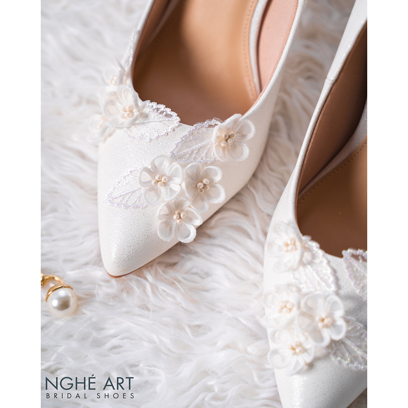 Giày cưới Nghé Art cao gót đính hoa lá voan trắng 525-377-10p-nhu-trang - Ảnh 4 - Nghé Art Bridal Shoes – 0822288288