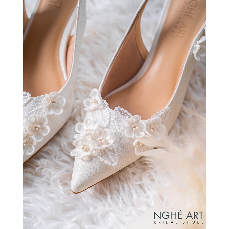 Giày cưới Nghé Art cao gót đính hoa lá voan trắng 525-502-7p-nhu-trang - Ảnh 4 - Nghé Art Bridal Shoes – 0822288288