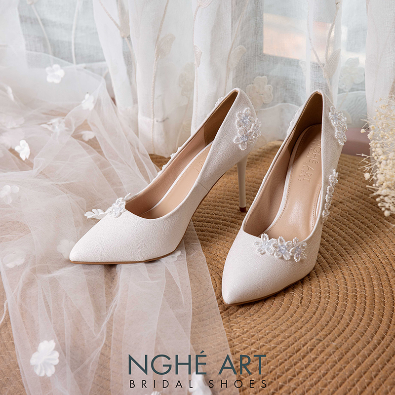 Giày cưới Nghé Art cao 10 cm đính hoa mai pha lê 526-377-10P-NHU-TRANG - Ảnh 1 - Nghé Art Bridal Shoes – 0822288288