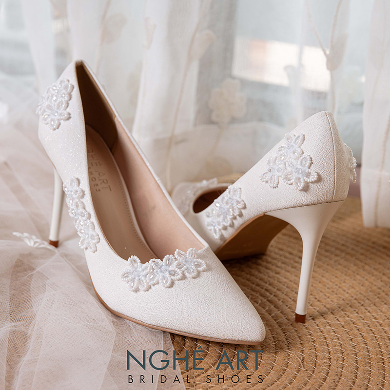 Giày cưới Nghé Art cao 10 cm đính hoa mai pha lê 526-377-10P-NHU-TRANG - Ảnh 5 - Nghé Art Bridal Shoes – 0822288288