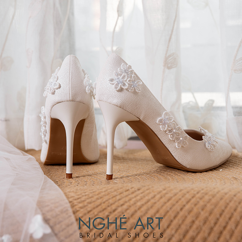 Giày cưới Nghé Art cao 10 cm đính hoa mai pha lê 526-377-10P-NHU-TRANG - Ảnh 6 - Nghé Art Bridal Shoes – 0822288288