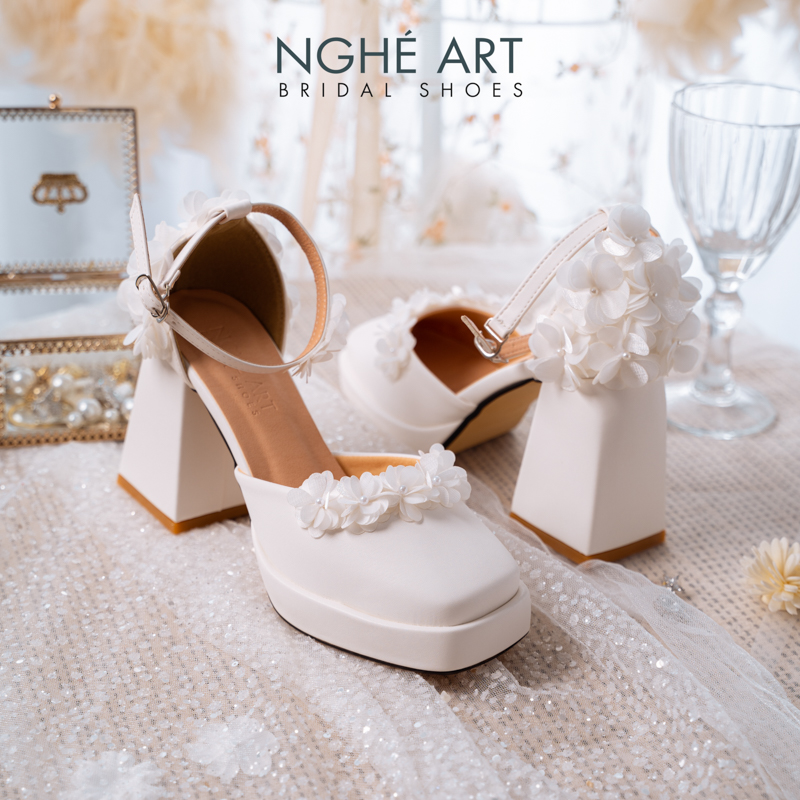 Giày cưới Nghé Art form Mary Jane đính hoa tú cầu trắng 530-470-10P-DA-TRANG - Ảnh 5 - Nghé Art Bridal Shoes – 0822288288
