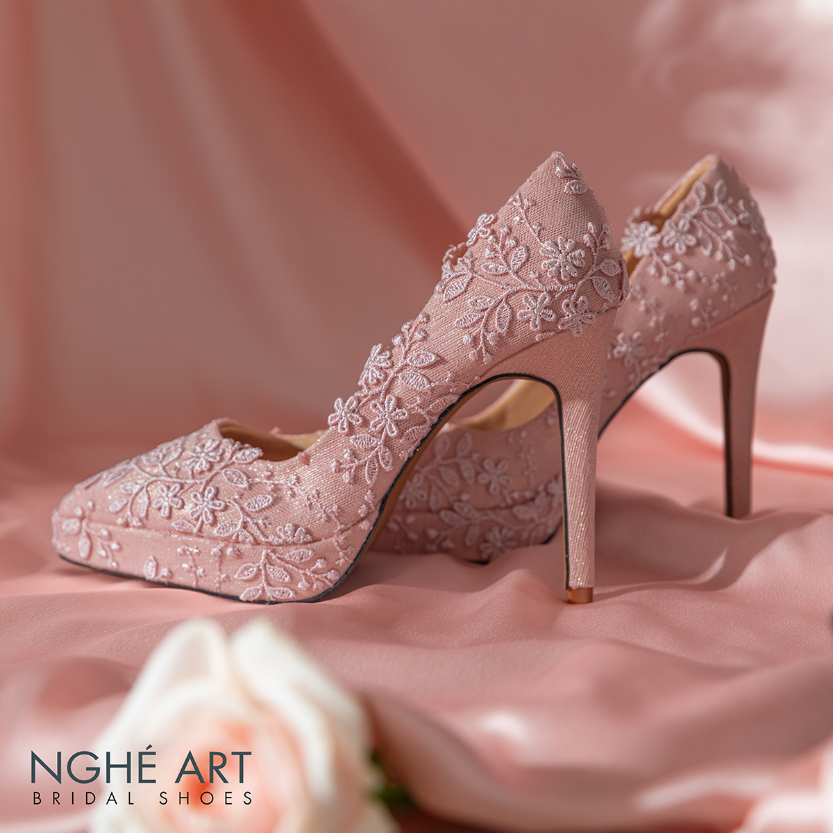 Giày cưới Nghé Art cao 12 cm ren hoa 3D 550-HONG-543-12P-NHU-HONG - Ảnh new 4 - Nghé Art Bridal Shoes – 0822288288