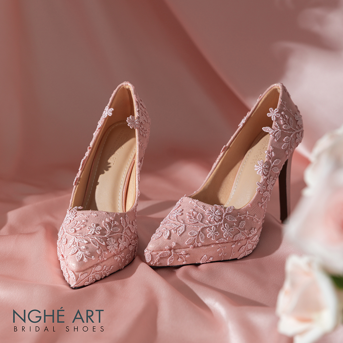 Giày cưới Nghé Art cao 12 cm ren hoa 3D 550-HONG-543-12P-NHU-HONG - Ảnh new 5 - Nghé Art Bridal Shoes – 0822288288