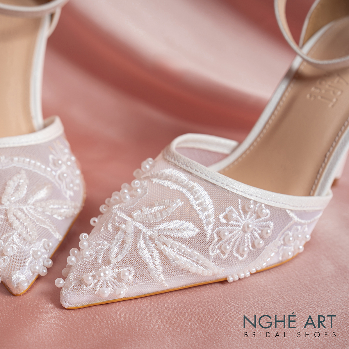 Giày cưới Nghé Art basic cao gót ren lưới thêu 556-9P-LUOI-TRANG - Ảnh 1 - Nghé Art Bridal Shoes – 0822288288