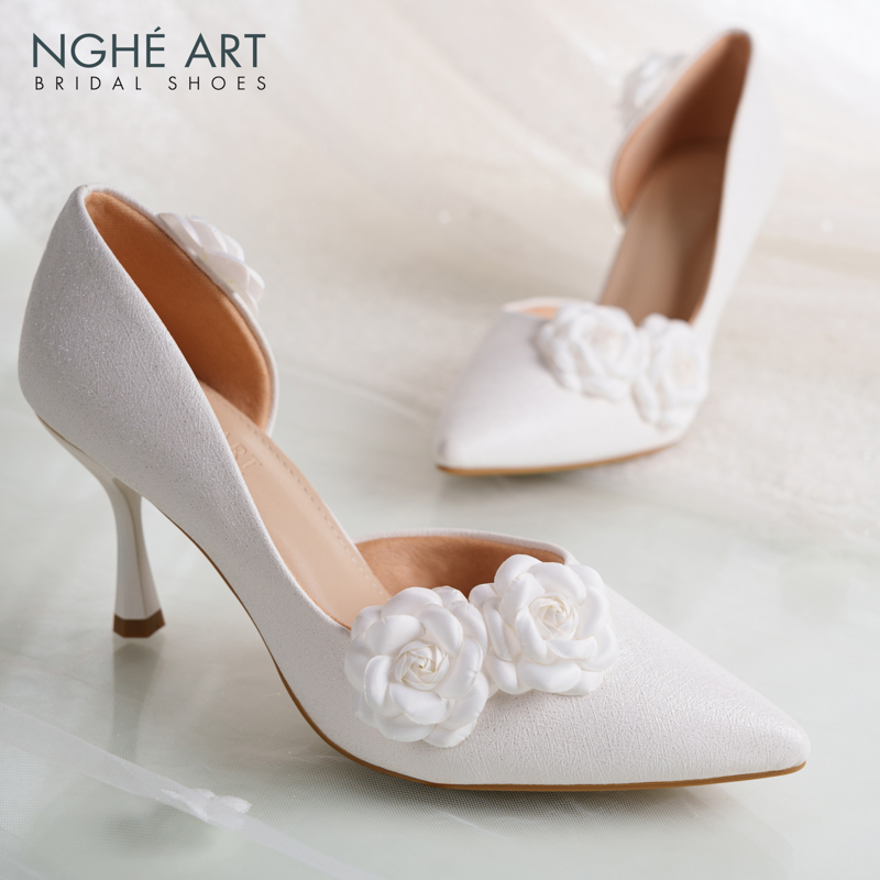 Giày cưới Nghé Art form hở eo đính cụm hoa trà 561-442-NHU-TRANG - Ảnh 4 - Nghé Art Bridal Shoes – 0822288288