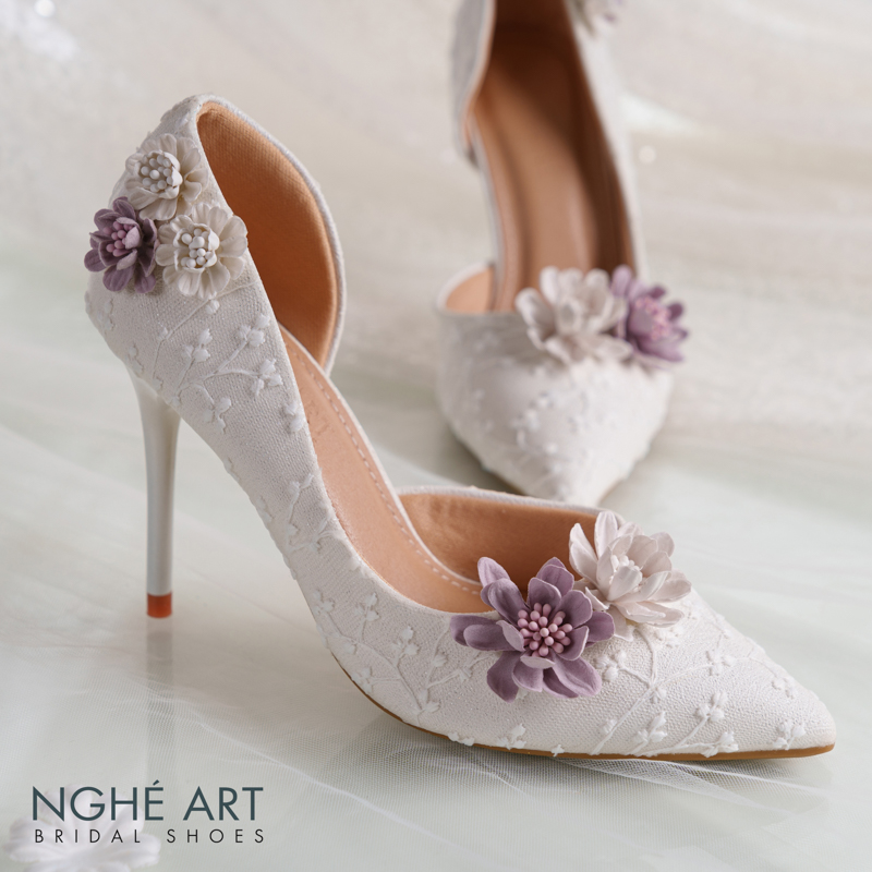 Giày cưới Nghé Art form ren hoa tím vintage 563-442-NHU-TRANG - Ảnh 5 - Nghé Art Bridal Shoes – 0822288288