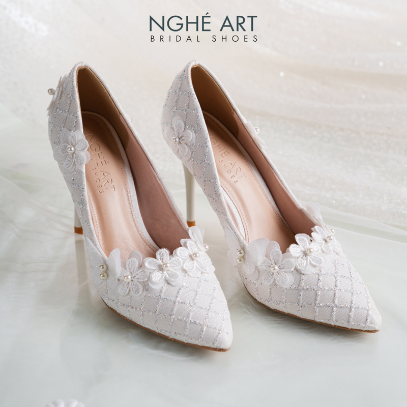 Giày cưới Nghé Art cao gót ren hoa hồ điệp trắng 564-377-10P-NHU-TRANG - Ảnh 1 - Nghé Art Bridal Shoes – 0822288288