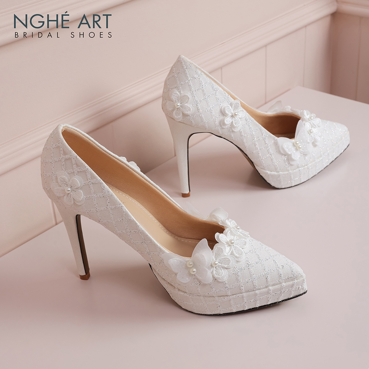 Giày cưới Nghé Art cao gót ren hoa hồ điệp trắng 564-543-12P-NHU-TRANG - Ảnh 3 - Nghé Art Bridal Shoes – 0822288288