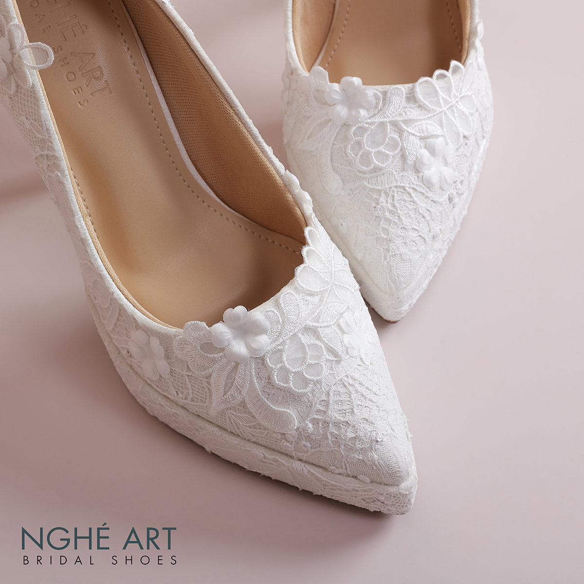 Giày cưới Nghé Art cao gót ren hoa nhũ trắng 568-543-12P-NHU-TRANG - Ảnh 5 - Nghé Art Bridal Shoes – 0822288288
