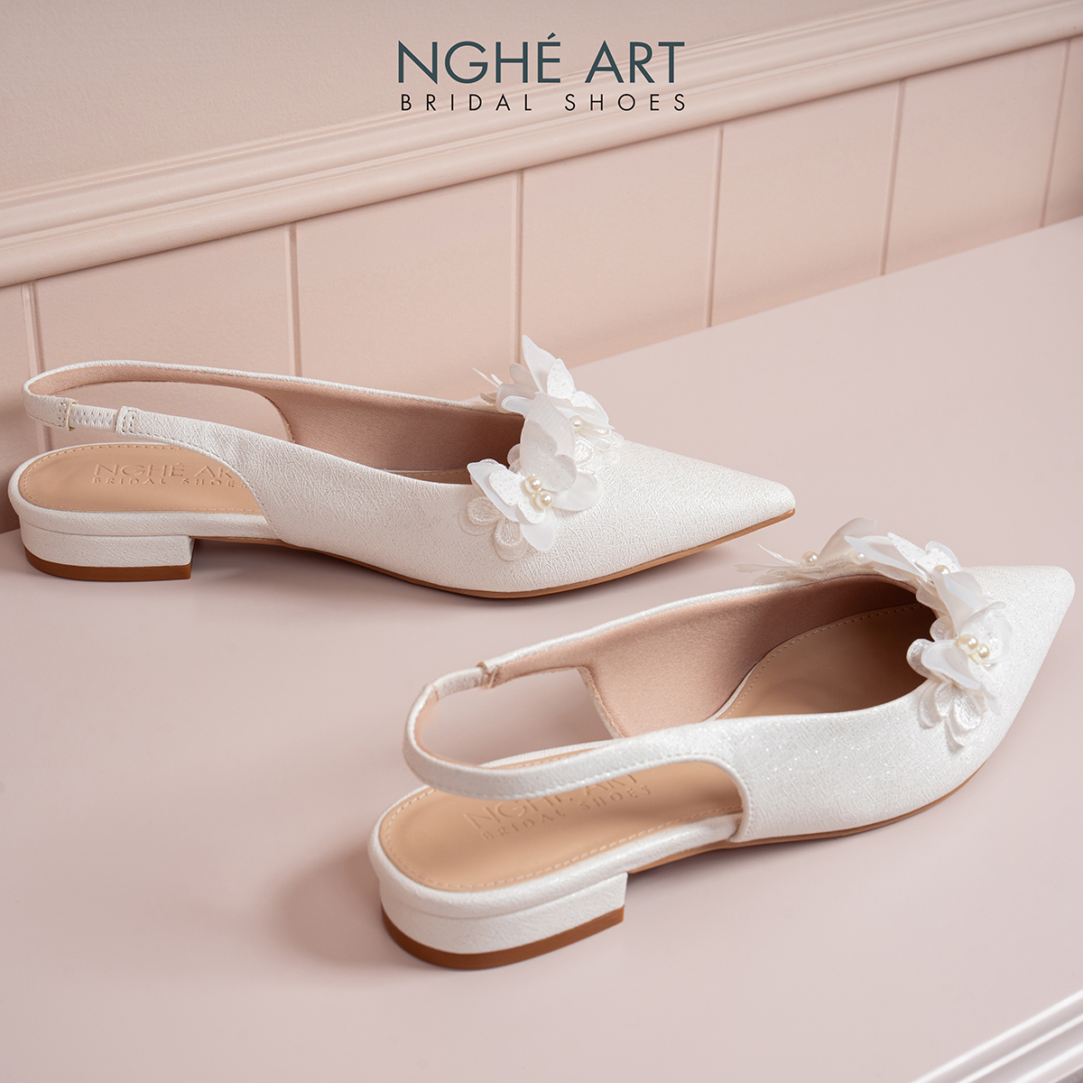 Giày cưới Nghé Art slingback dáng bệt đính cánh hoa hồ điệp trắng 572-593-2P-NHU-TRANG - Ảnh 3 - Nghé Art Bridal Shoes – 0822288288