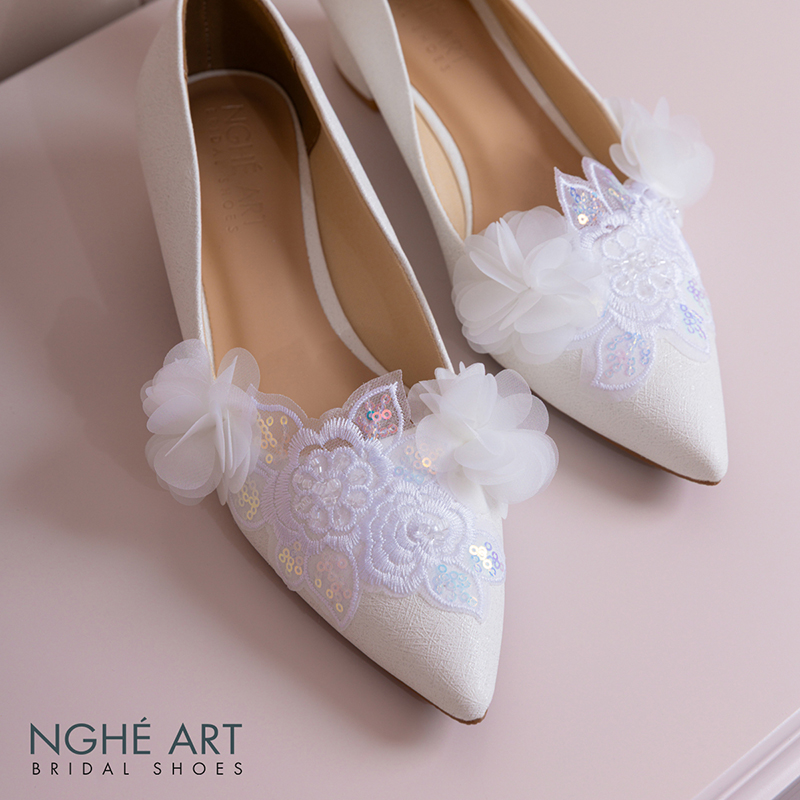 Giày cưới Nghé Art ren kim sa trắng phối hoa voan 577-274-4P-NHU-TRANG - Ảnh 3 - Nghé Art Bridal Shoes – 0822288288
