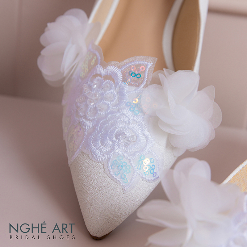 Giày cưới Nghé Art ren kim sa trắng phối hoa voan 577-274-4P-NHU-TRANG - Ảnh 6 - Nghé Art Bridal Shoes – 0822288288