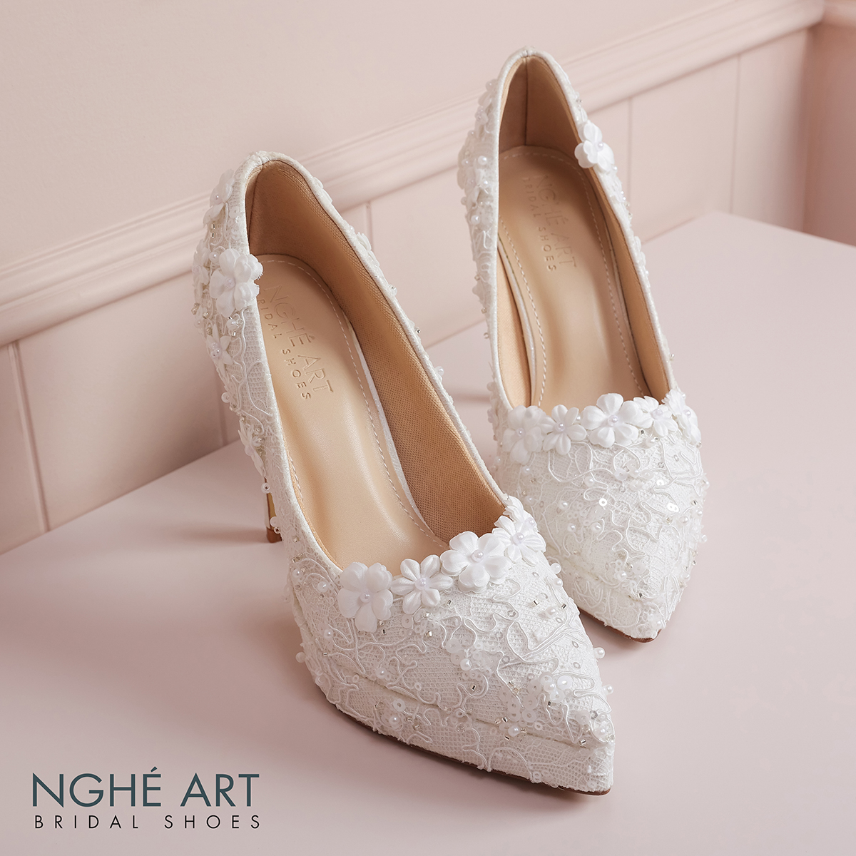 Giày cưới Nghé Art ren kim sa ngọc trai hoa trắng 583-543-12P-NHU-TRANG - Ảnh 3 - Nghé Art Bridal Shoes – 0822288288