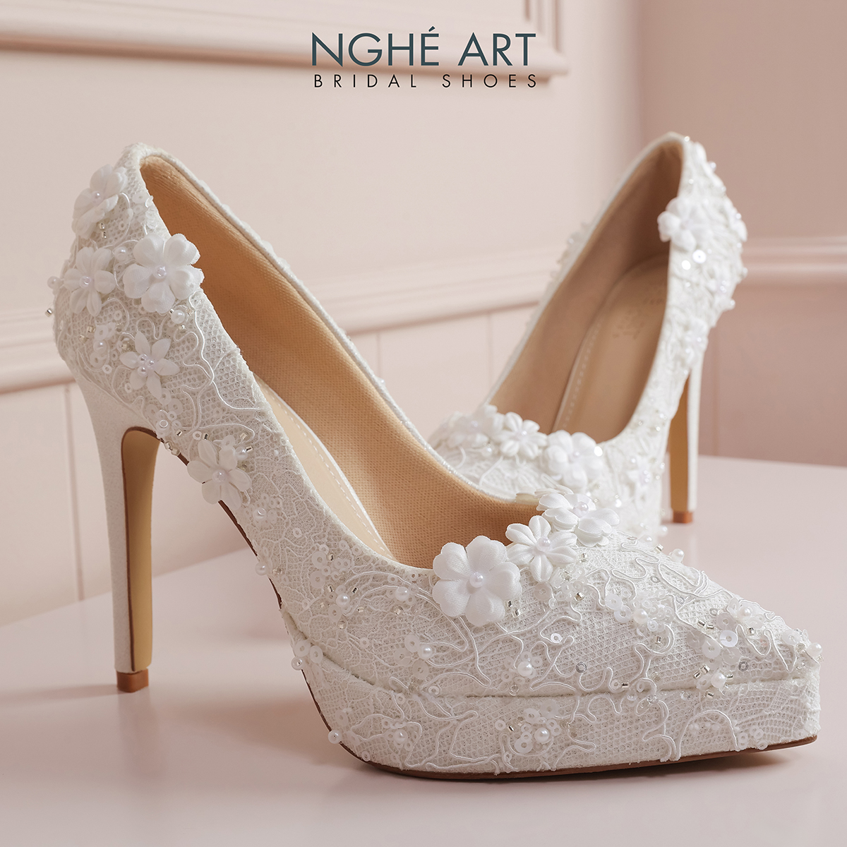 Giày cưới Nghé Art ren kim sa ngọc trai hoa trắng 583-543-12P-NHU-TRANG - Ảnh 7 - Nghé Art Bridal Shoes – 0822288288