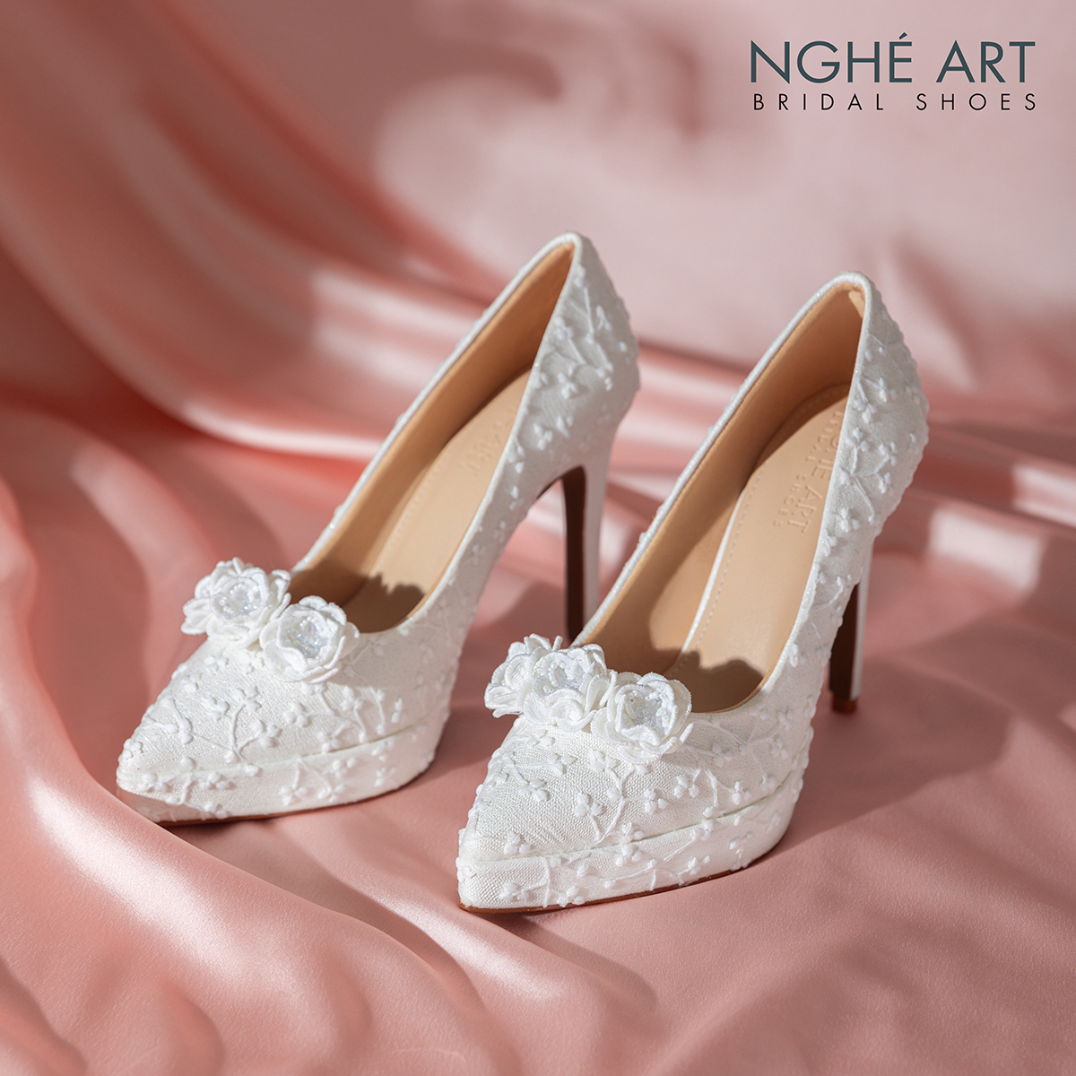 Giày cưới Nghé Art cao gót ren thủ công hoa hồng trắng 585-543-12P-NHU-TRANG - Ảnh 2 - Nghé Art Bridal Shoes – 0822288288