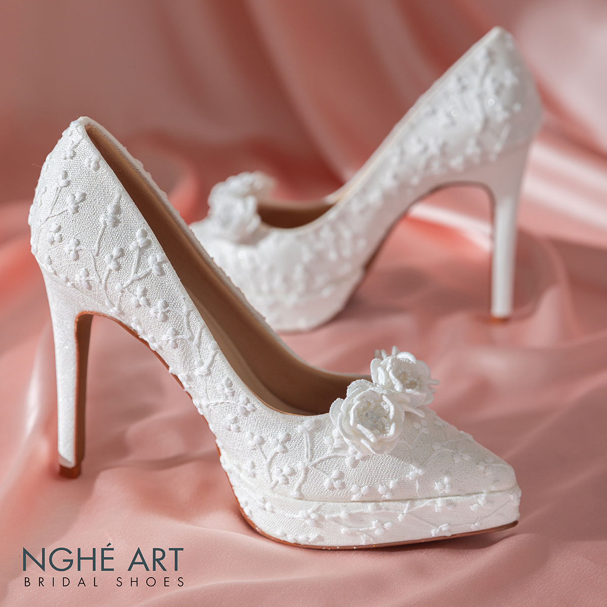 Giày cưới Nghé Art cao gót ren thủ công hoa hồng trắng 585-543-12P-NHU-TRANG - Ảnh 5 - Nghé Art Bridal Shoes – 0822288288