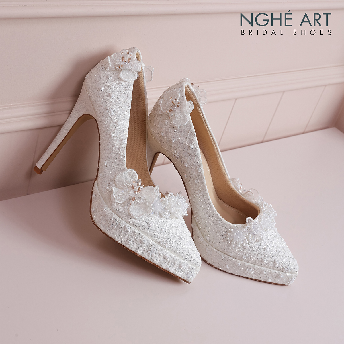 Giày cưới Nghé Art cao gót ren hoa pha lê 588-543-12P-NHU-TRANG - Ảnh 4 - Nghé Art Bridal Shoes – 0822288288