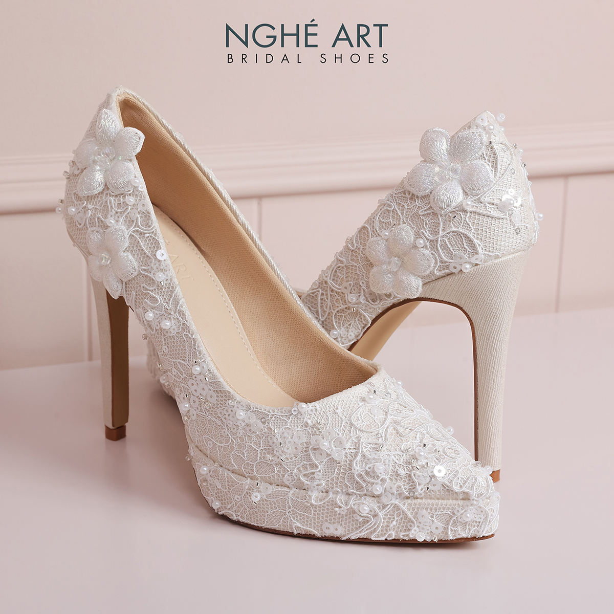 Giày cưới Nghé Art cao gót ren hoa pha lê 589-543-12P-NHU-VANG - Ảnh 2 - Nghé Art Bridal Shoes – 0822288288