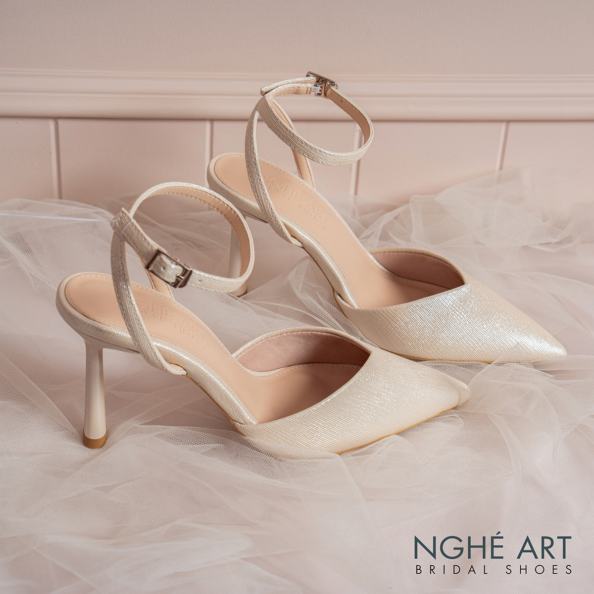 Giày cưới Nghé Art basic cao gót 590-9P-NHU-VANG - Ảnh 2 - Nghé Art Bridal Shoes – 0822288288