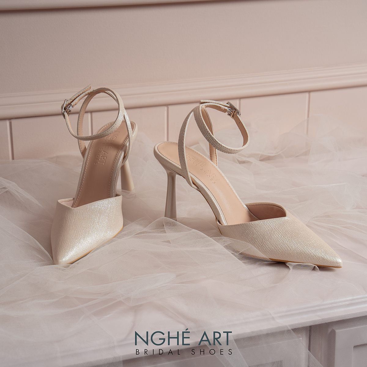 Giày cưới Nghé Art basic cao gót 590-9P-NHU-VANG - Ảnh 3 - Nghé Art Bridal Shoes – 0822288288