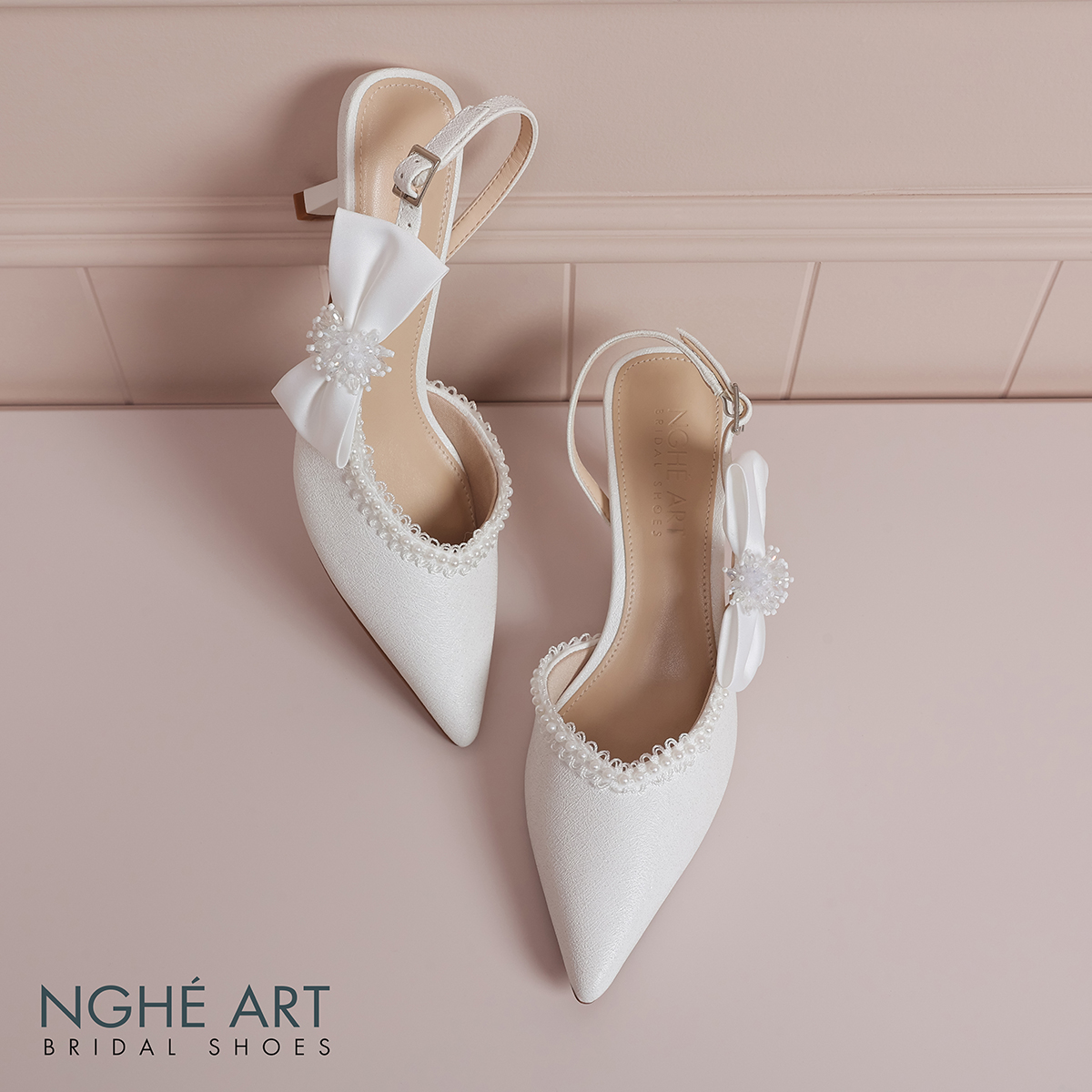 Giày cưới Nghé Art slingback viền ren ngọc trai gót nơ 596-535-NHU-TRANG - Ảnh 5 - Nghé Art Bridal Shoes – 0822288288