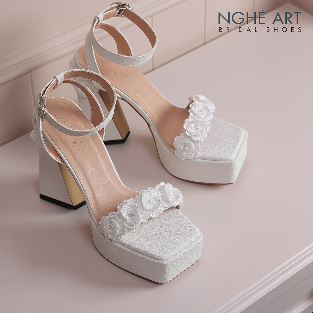 Giày cưới Nghé Art sandal cao gót ren hoa hồng 597-531-13P-NHU-TRANG - Ảnh 3 - Nghé Art Bridal Shoes – 0822288288