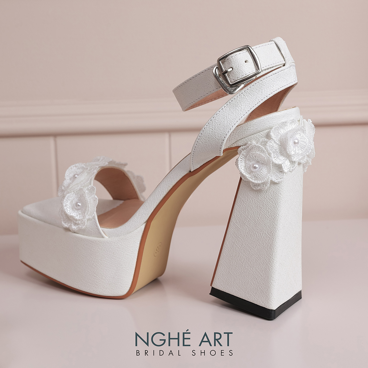 Giày cưới Nghé Art sandal cao gót ren hoa hồng 597-531-13P-NHU-TRANG - Ảnh 7 - Nghé Art Bridal Shoes – 0822288288