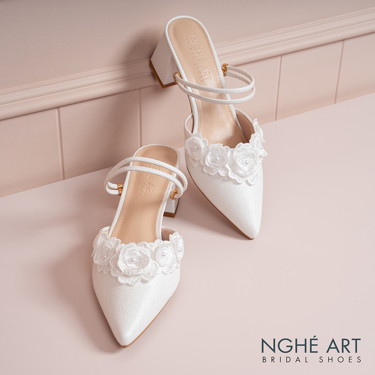 Giày cưới Nghé Art gót vuông đính hoa 601-592-6P-NHU-TRANG - Ảnh 4 - Nghé Art Bridal Shoes – 0822288288