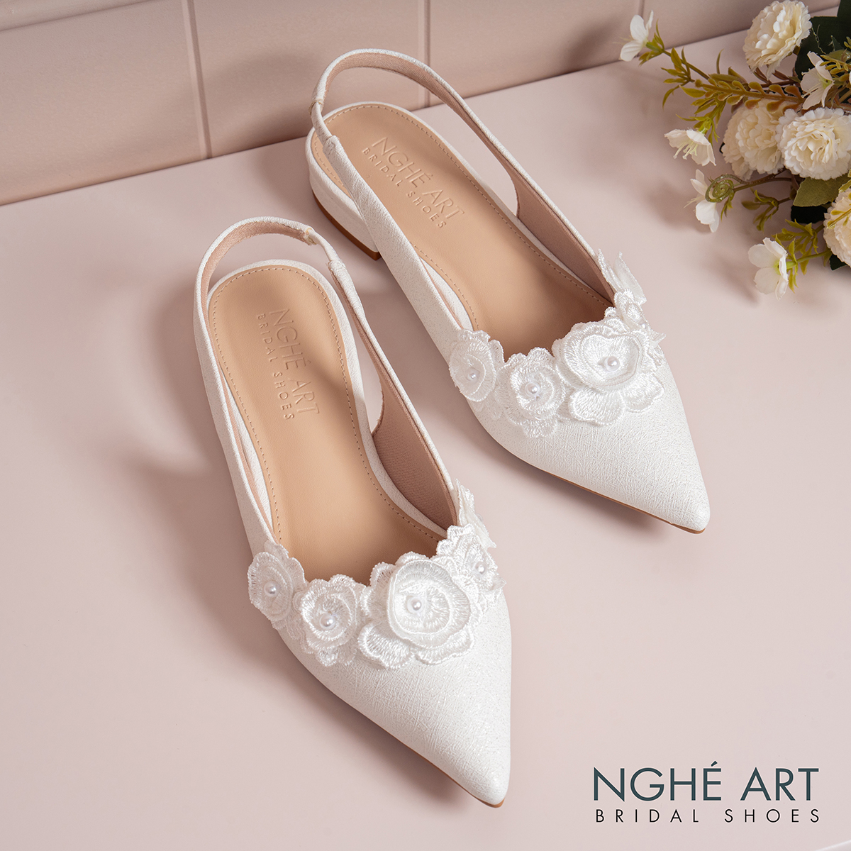 Giày cưới Nghé Art slingback dáng bệt đính hoa 601-593-2P-NHU-TRANG - Ảnh 1 - Nghé Art Bridal Shoes – 0822288288