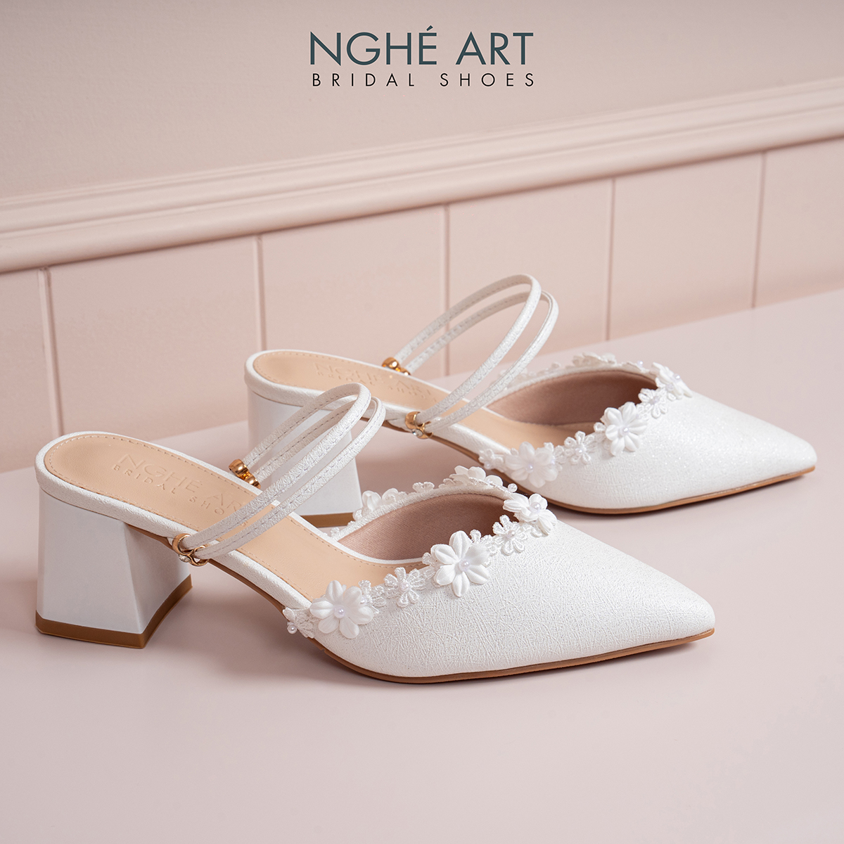 Giày cưới Nghé Art gót vuông đính hoa 603-592-6P-NHU-TRANG - Ảnh 4 - Nghé Art Bridal Shoes – 0822288288