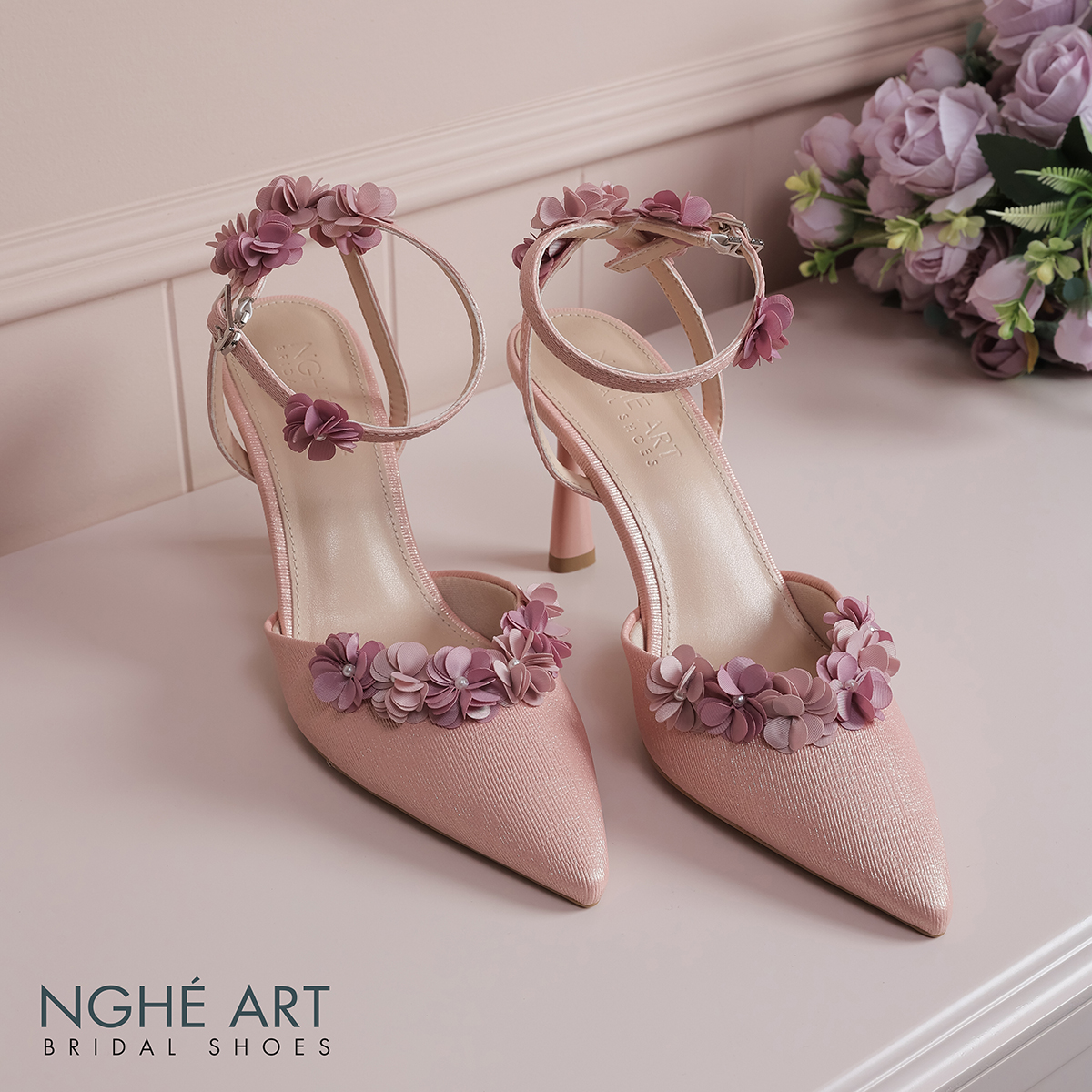 Giày cưới Nghé Art cao gót quai chéo hồng hoa tím pastel 604-TIM-590-9P-NHU-HONG - Ảnh 3 - Nghé Art Bridal Shoes – 0822288288