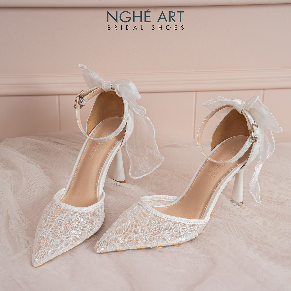 Giày cưới Nghé Art ren lưới kim sa gót nơ 606-595-9P-LUOI-TRANG - Ảnh 1 - Nghé Art Bridal Shoes – 0822288288