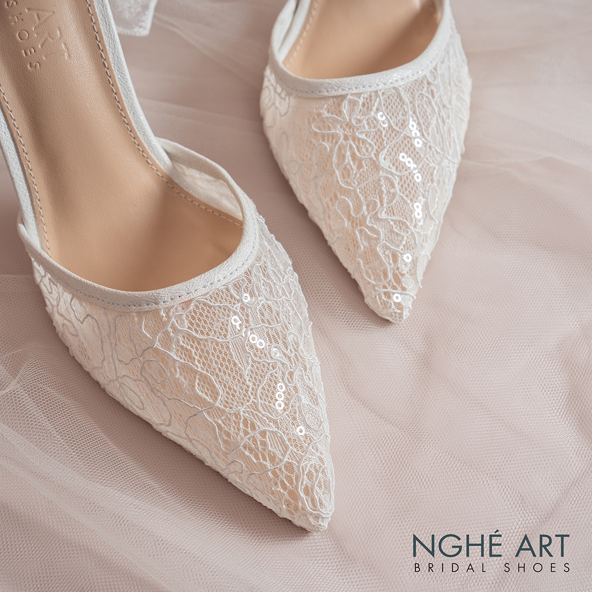Giày cưới Nghé Art ren lưới kim sa gót nơ 606-595-9P-LUOI-TRANG - Ảnh 2 - Nghé Art Bridal Shoes – 0822288288