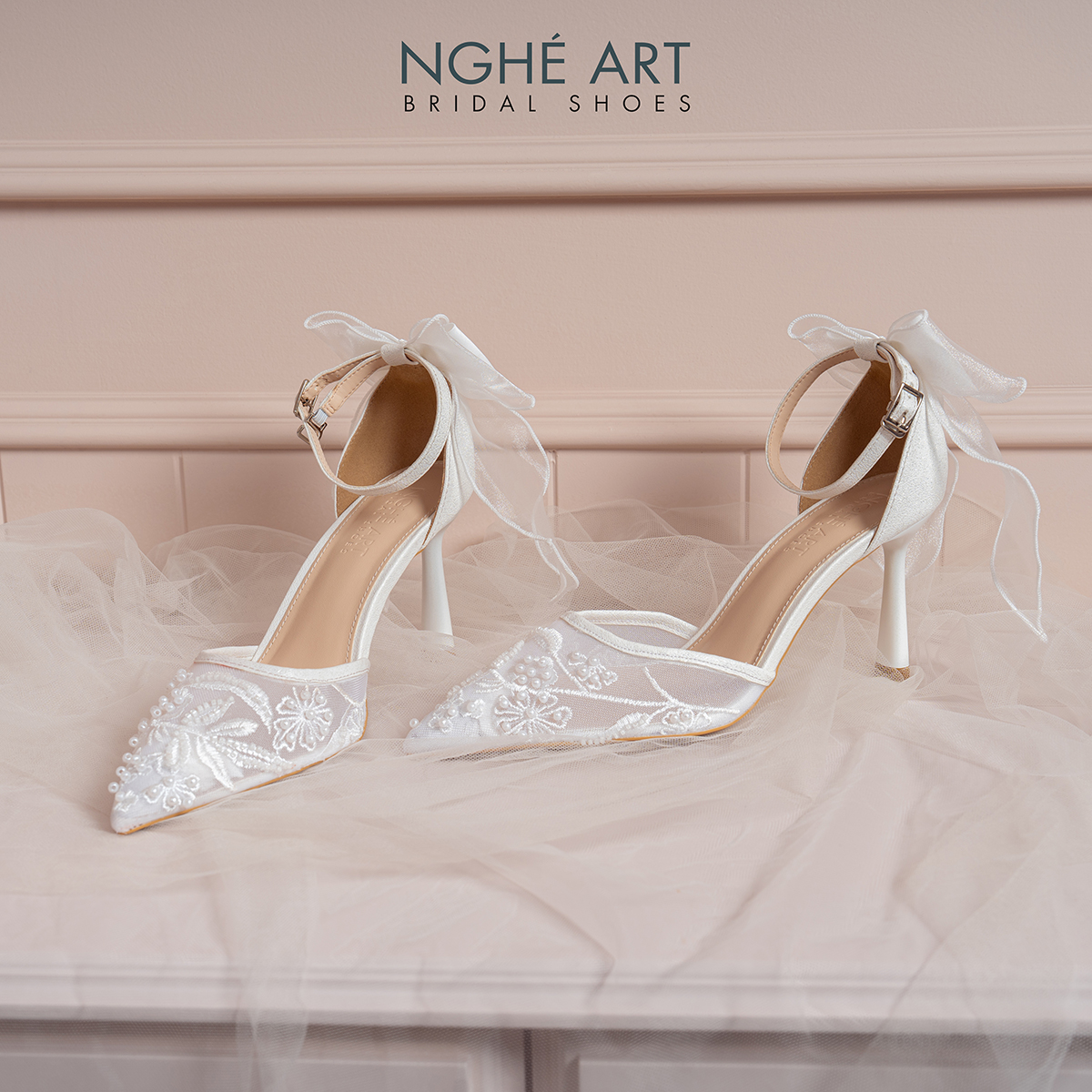 Giày cưới Nghé Art ren lưới thêu gót nơ 607-556-9P-LUOI-TRANG - Ảnh 3 - Nghé Art Bridal Shoes – 0822288288