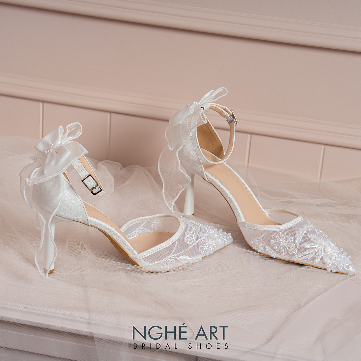 Giày cưới Nghé Art ren lưới thêu gót nơ 607-556-9P-LUOI-TRANG - Ảnh 4 - Nghé Art Bridal Shoes – 0822288288
