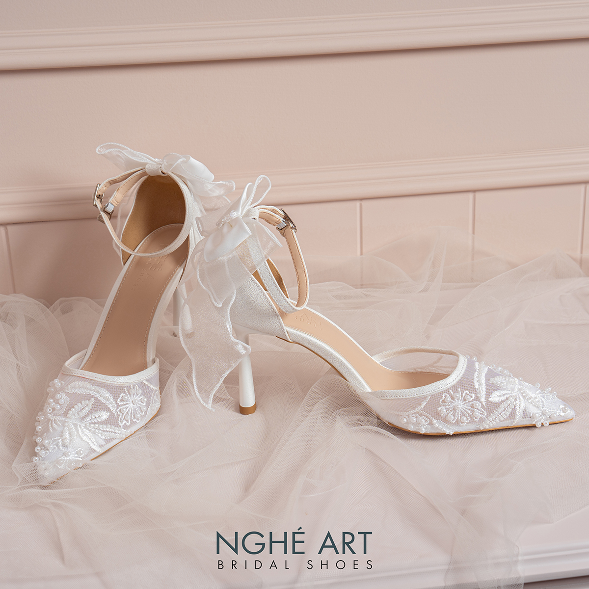 Giày cưới Nghé Art ren lưới thêu gót nơ 607-556-9P-LUOI-TRANG - Ảnh 5 - Nghé Art Bridal Shoes – 0822288288