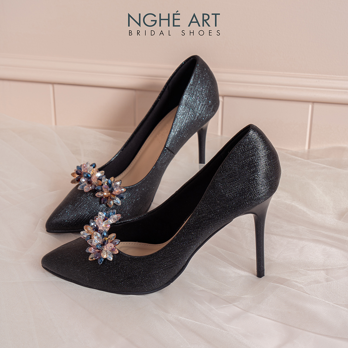 Giày cưới Nghé Art cao gót đính pha lê 608-377-10P-NHU-DEN - Ảnh 2 - Nghé Art Bridal Shoes – 0822288288